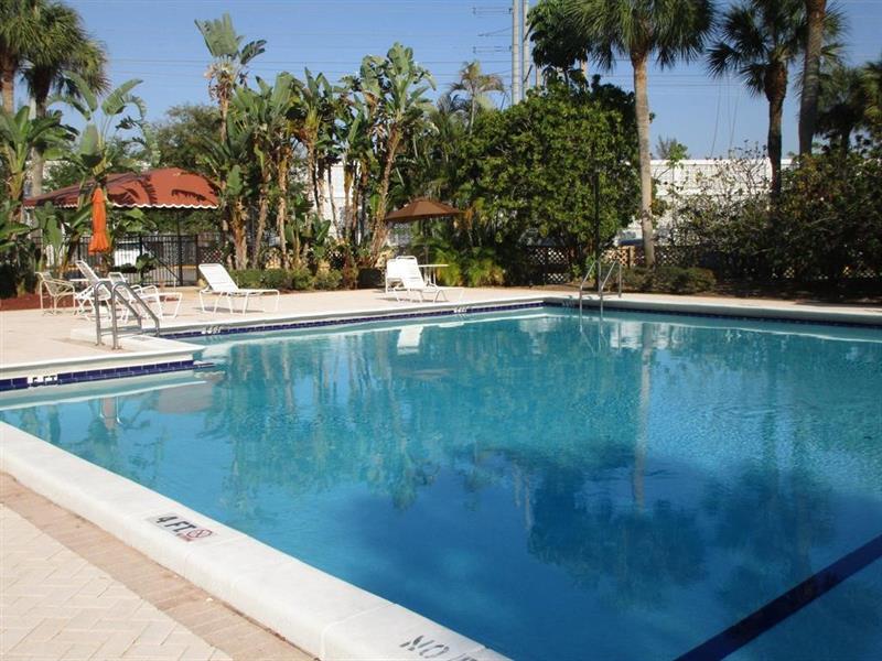 Image 19 of 23 For 5570 44th St  405a