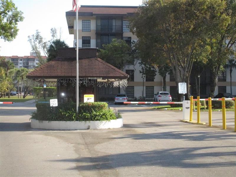 Image 23 of 23 For 5570 44th St  405a