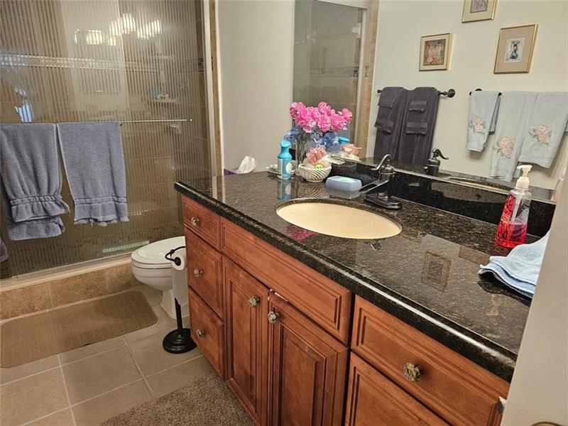 Image 9 of 23 For 5570 44th St  405a