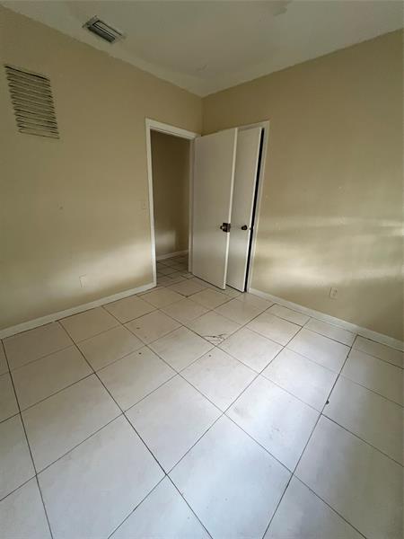 Image 9 of 20 For 418 Evanston Cir