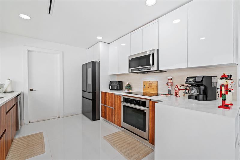 Image 13 of 36 For 4314 Roosevelt St