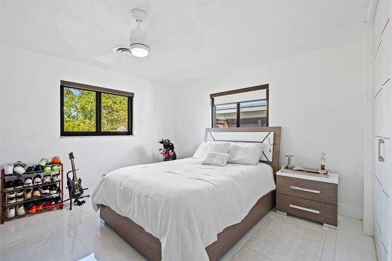 Image 19 of 36 For 4314 Roosevelt St