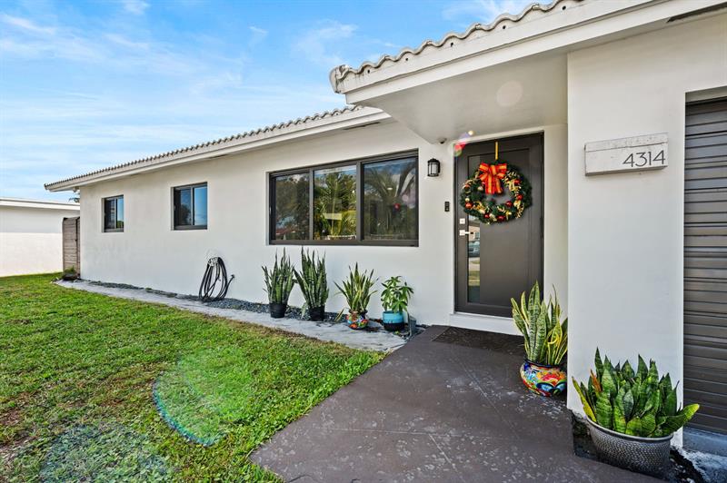 Image 4 of 36 For 4314 Roosevelt St