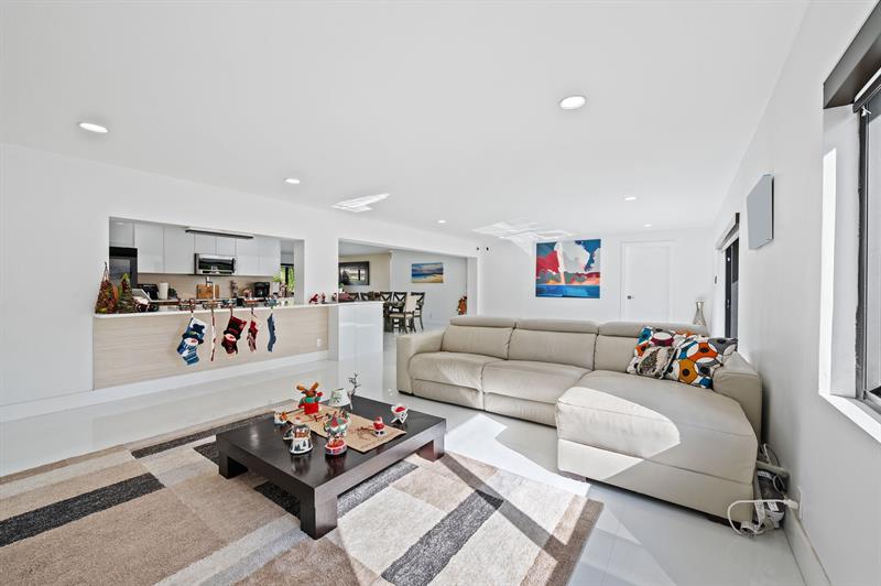 Image 9 of 36 For 4314 Roosevelt St