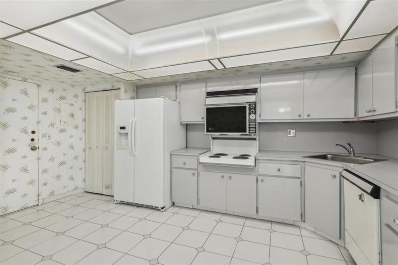 Image 4 of 12 For 2150 Sans Souci Blvd  C-402