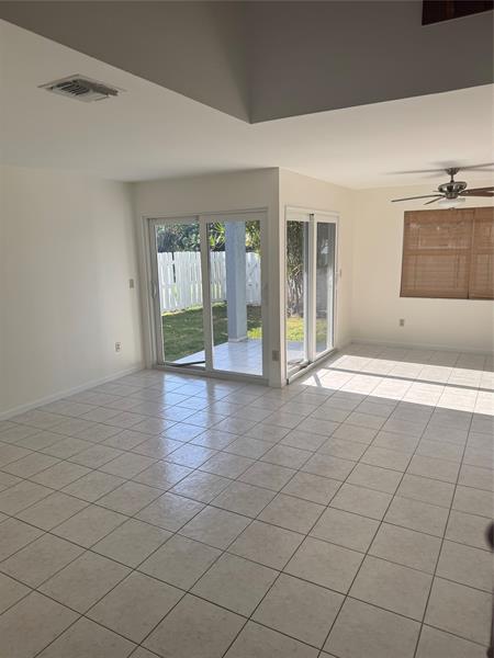 Image 14 of 27 For 9929 9th Ct  