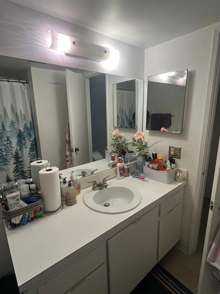 Image 18 of 20 For 3053 Oakland Forest Dr 201