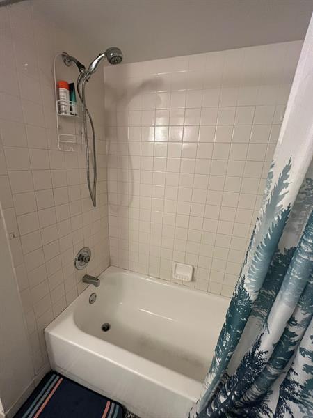 Image 20 of 20 For 3053 Oakland Forest Dr 201