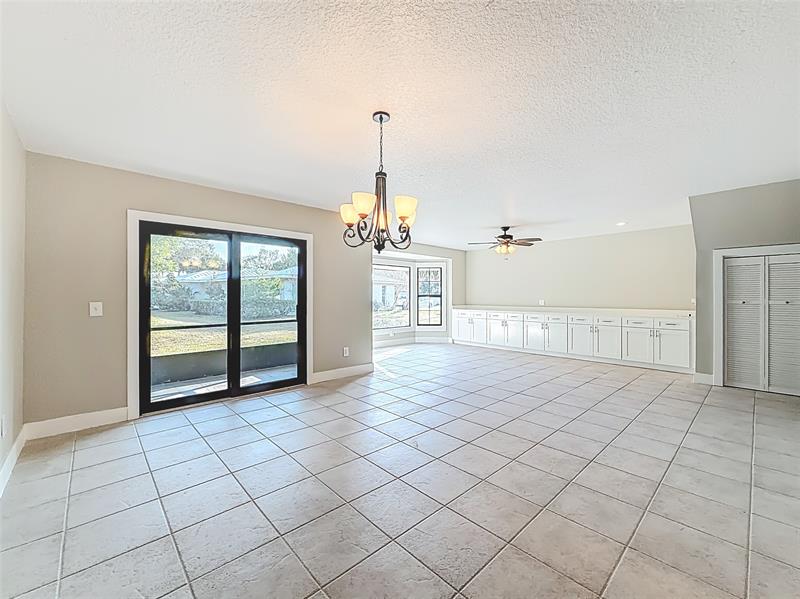 Image 20 of 73 For 11603 Bayshore Dr 118