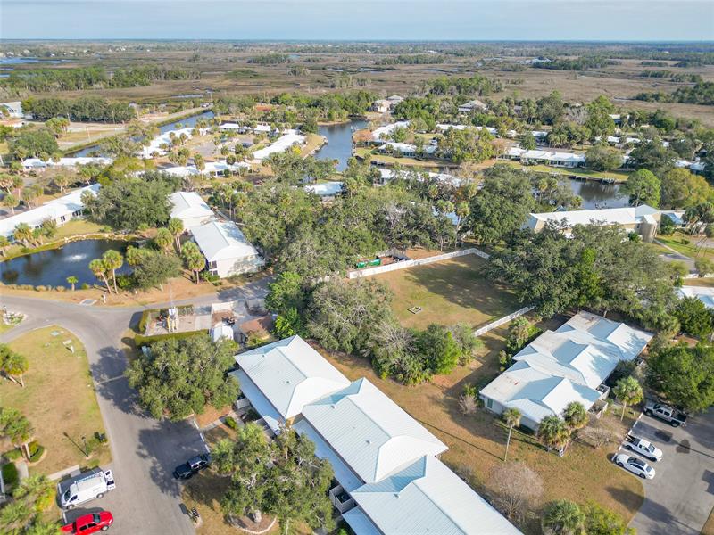 Image 3 of 73 For 11603 Bayshore Dr 118