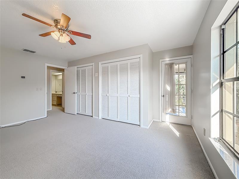 Image 41 of 73 For 11603 Bayshore Dr 118