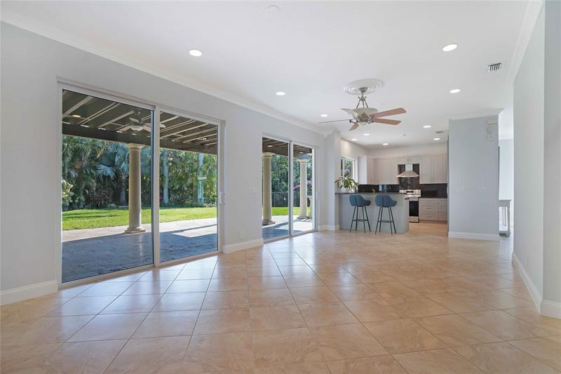 Image 14 of 56 For 1828 48th Terrace