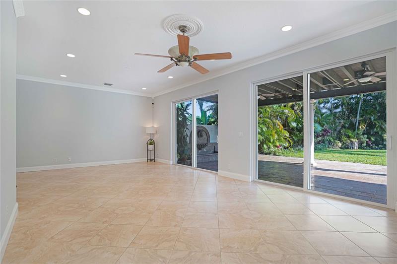 Image 15 of 56 For 1828 48th Terrace