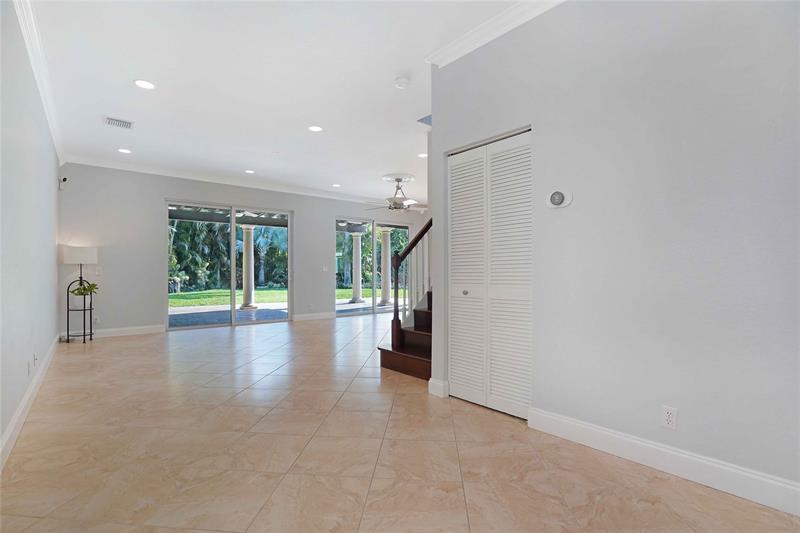 Image 16 of 56 For 1828 48th Terrace