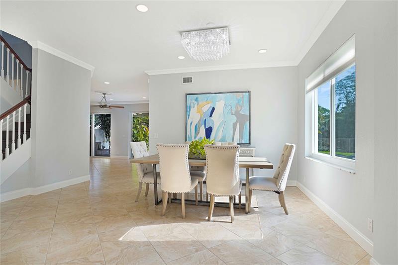 Image 18 of 56 For 1828 48th Terrace