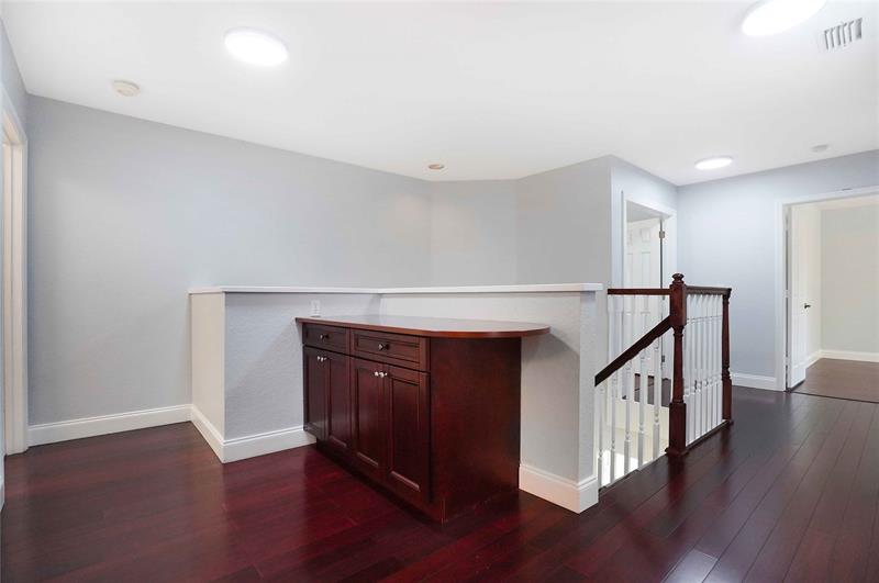 Image 25 of 56 For 1828 48th Terrace