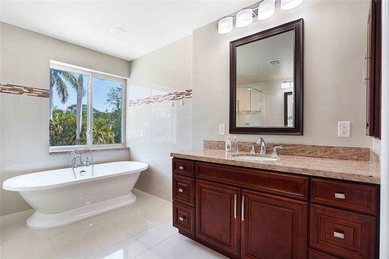 Image 37 of 56 For 1828 48th Terrace