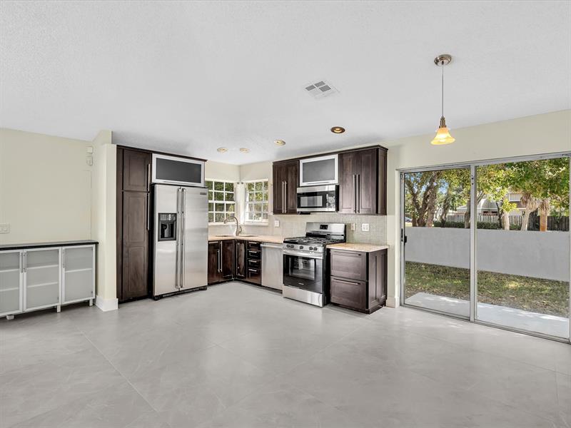 Image 16 of 71 For 13400 5th Ct