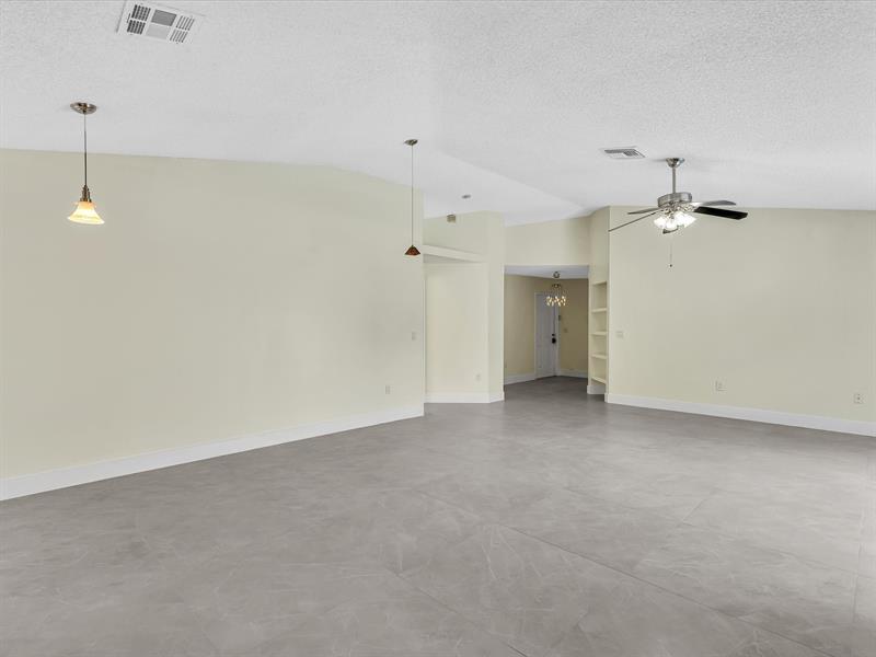 Image 22 of 71 For 13400 5th Ct