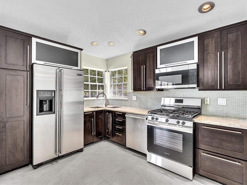 Image 23 of 71 For 13400 5th Ct