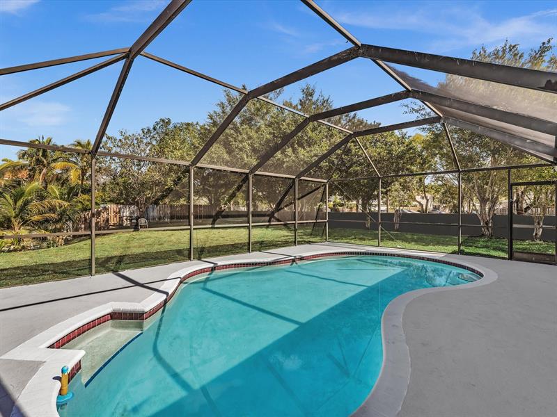 Image 25 of 71 For 13400 5th Ct