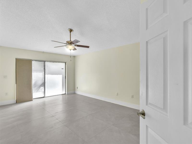 Image 37 of 71 For 13400 5th Ct