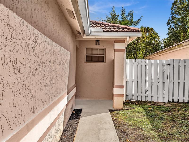 Image 6 of 71 For 13400 5th Ct