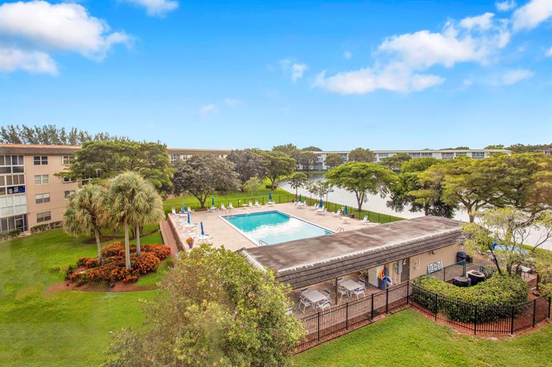 Image 36 of 38 For 1702 Andros Isle  D4