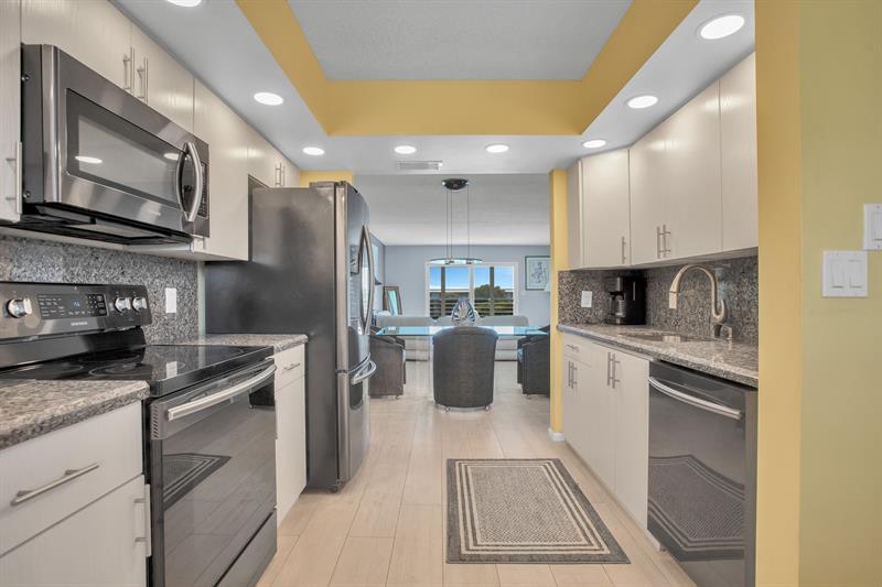 Image 8 of 38 For 1702 Andros Isle  D4