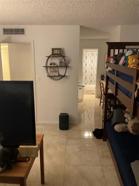 Image 19 of 29 For 6201 Falls Circle Dr 309