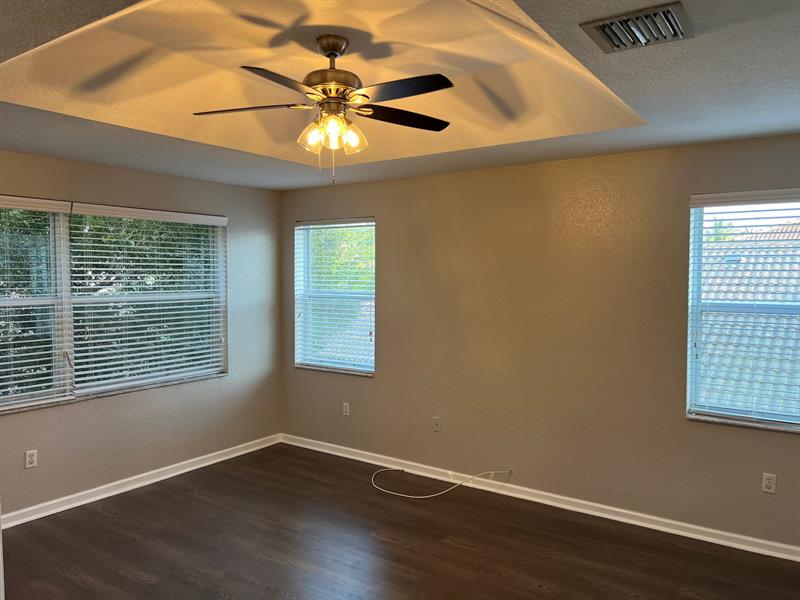 Image 18 of 55 For 4926 163 Ave