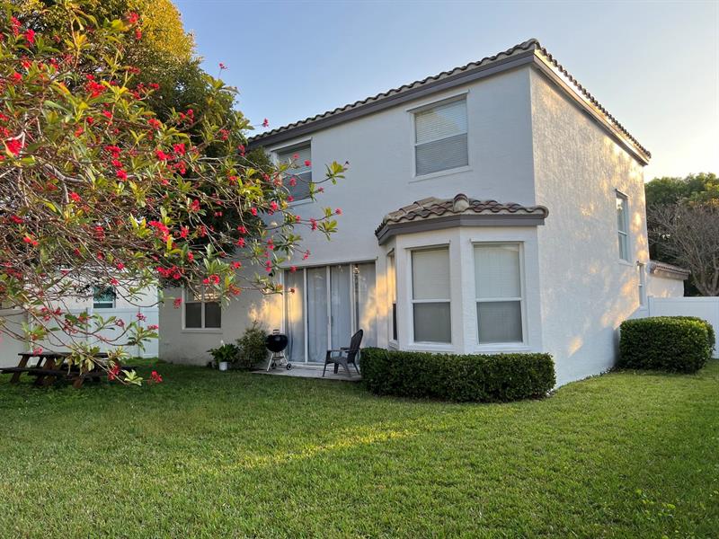 Image 37 of 55 For 4926 163 Ave