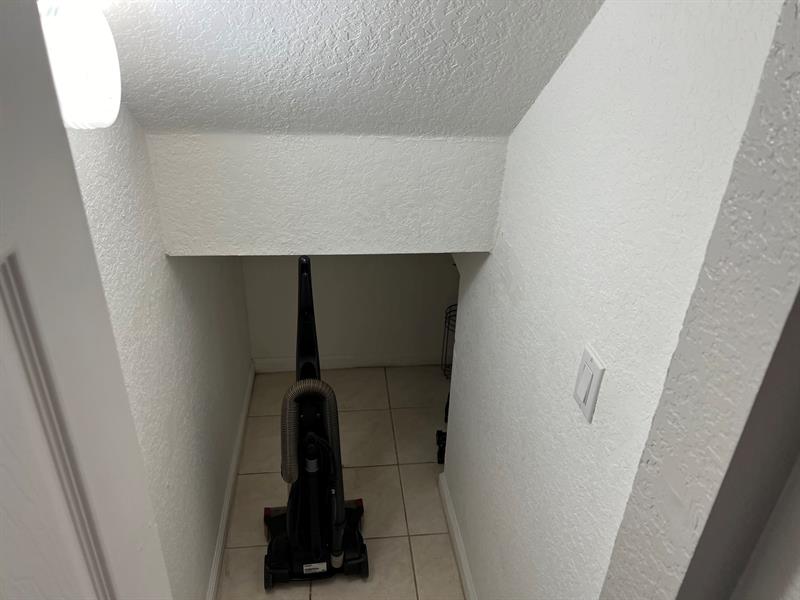 Image 40 of 55 For 4926 163 Ave