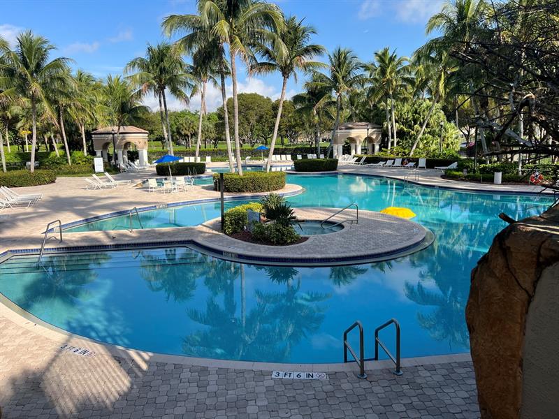 Image 47 of 55 For 4926 163 Ave