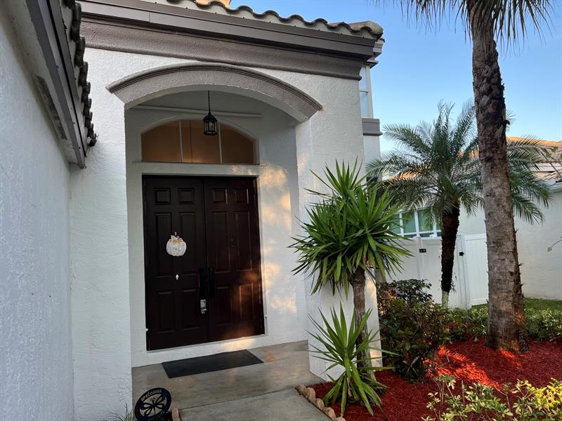 Image 5 of 55 For 4926 163 Ave