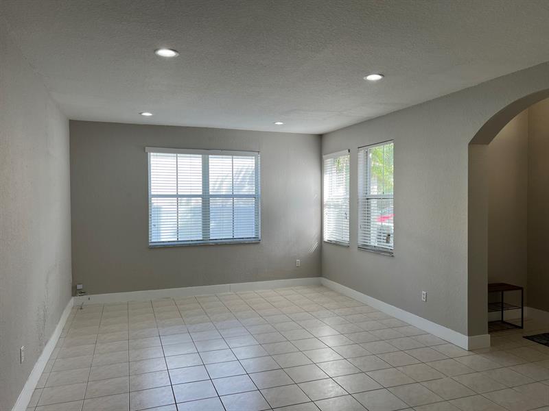 Image 7 of 55 For 4926 163 Ave