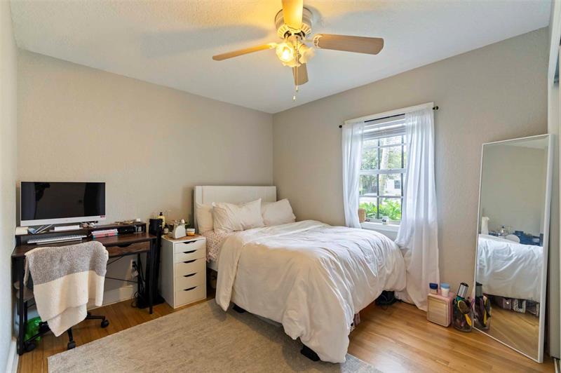 Image 14 of 35 For 548 9th Ave C