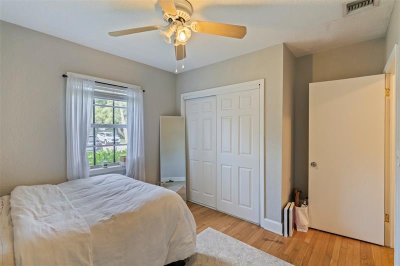 Image 15 of 35 For 548 9th Ave C