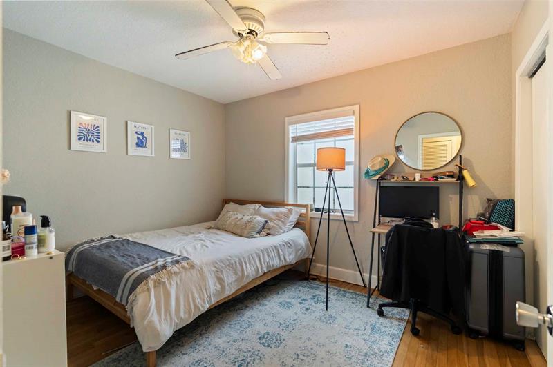 Image 18 of 35 For 548 9th Ave C