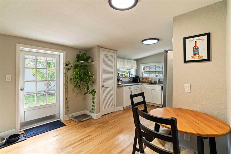 Image 21 of 35 For 548 9th Ave C