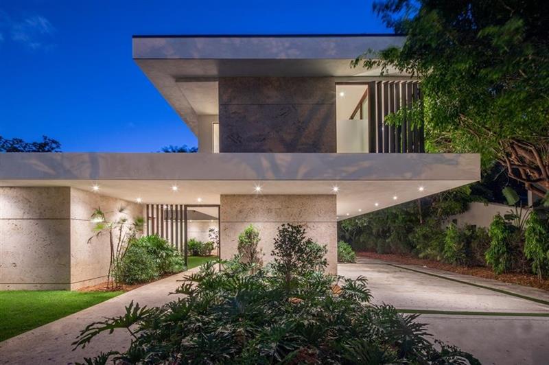 Image 3 of 4 For 5831 37th Ter