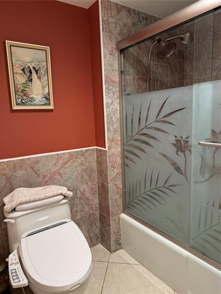 Image 10 of 47 For 3900 Galt Ocean Dr 1804