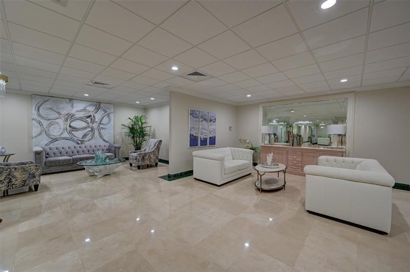 Image 16 of 47 For 3900 Galt Ocean Dr 1804