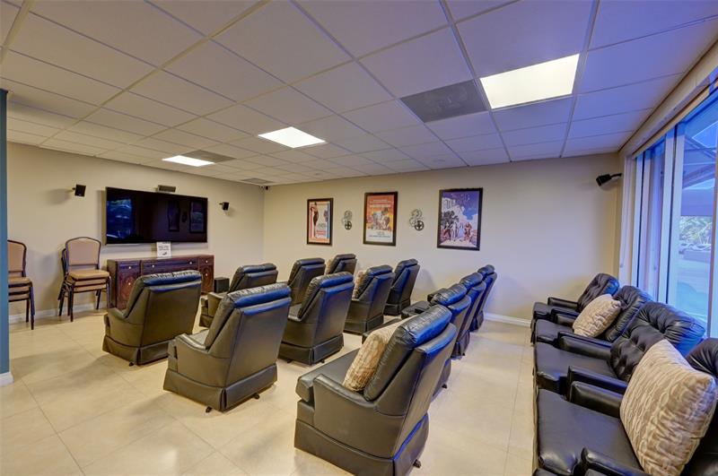 Image 17 of 47 For 3900 Galt Ocean Dr 1804