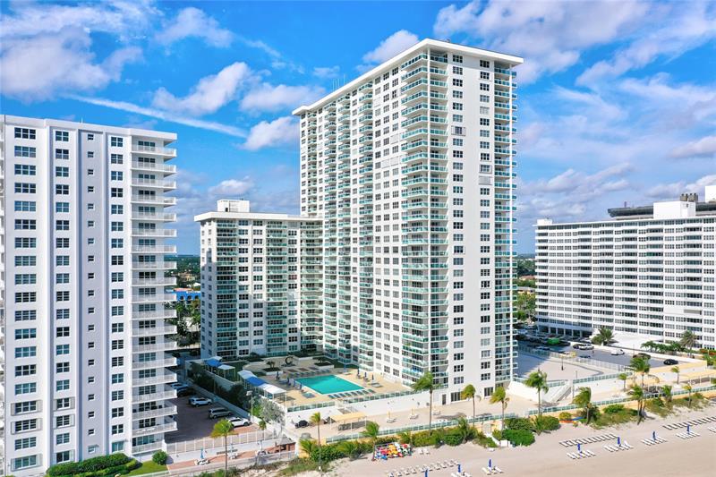 Image 43 of 47 For 3900 Galt Ocean Dr 1804