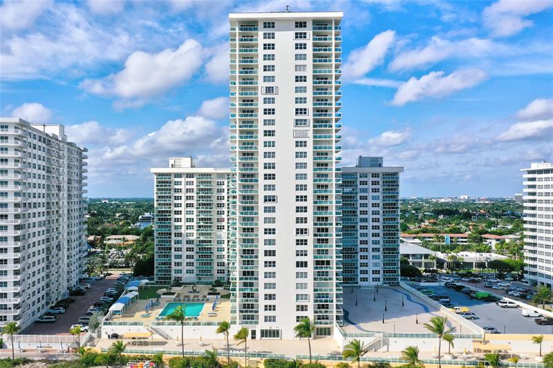 Image 44 of 47 For 3900 Galt Ocean Dr 1804