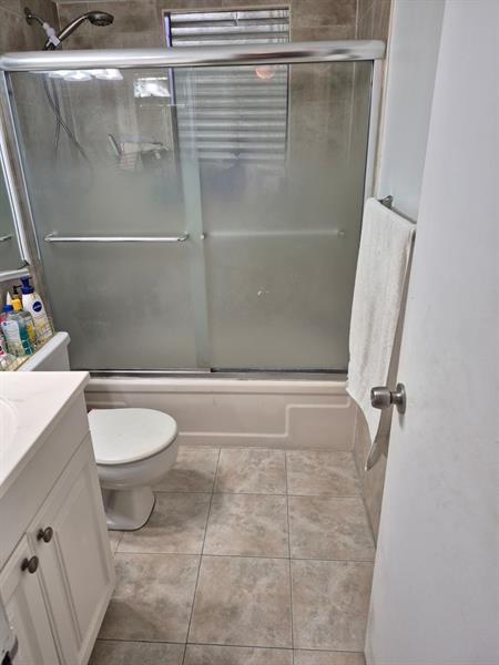 Image 19 of 33 For 560 2nd Ave  H2