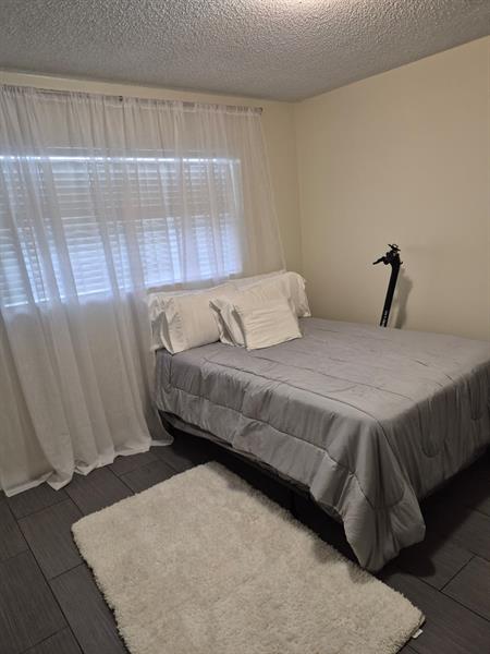 Image 22 of 33 For 560 2nd Ave  H2