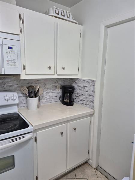 Image 5 of 33 For 560 2nd Ave  H2