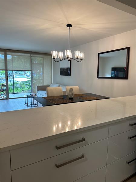 Image 4 of 9 For 3821 Environ Blvd  110